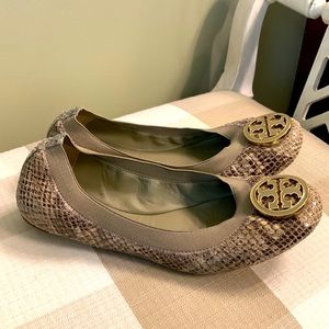 Tory Burch snake print flats 6.5